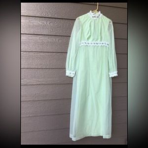 Vintage Herzfeld’s of Kansas women's long dress/ Halloween, pale green, size S